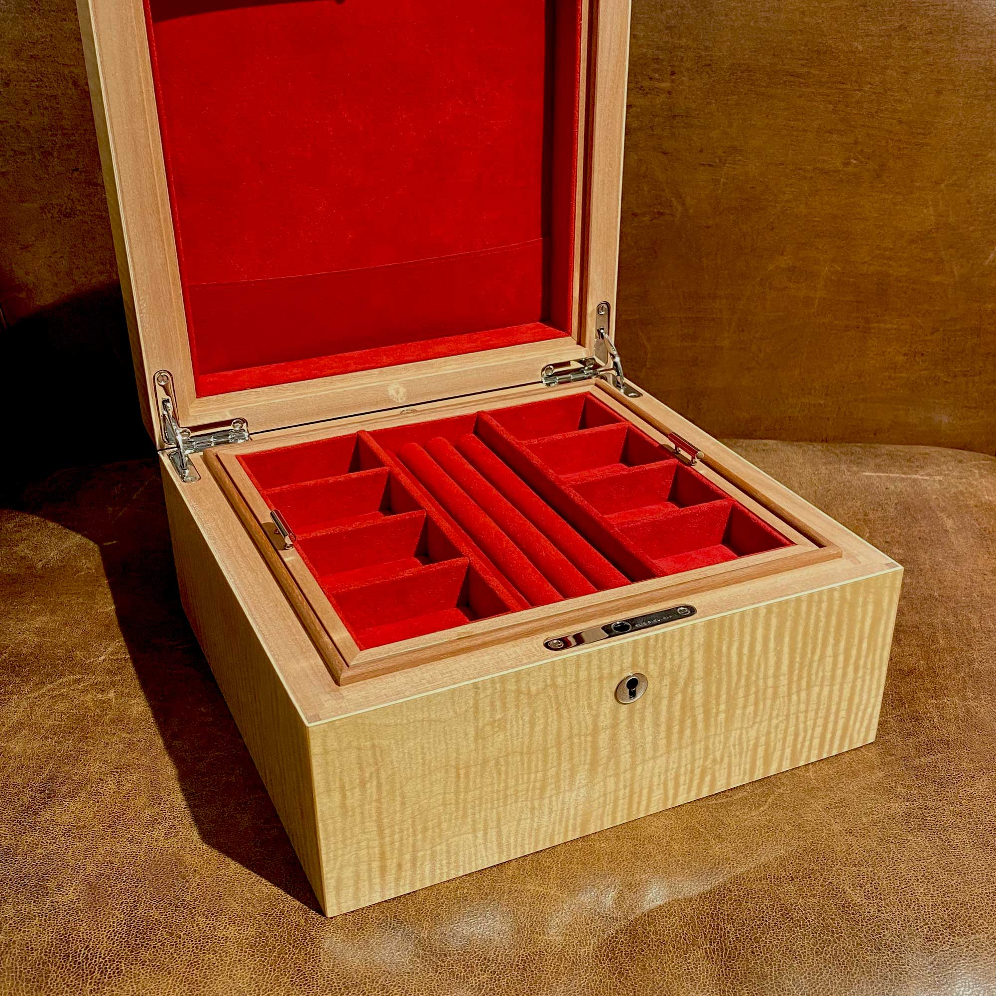 "Vanities" - Love - Jewelry box