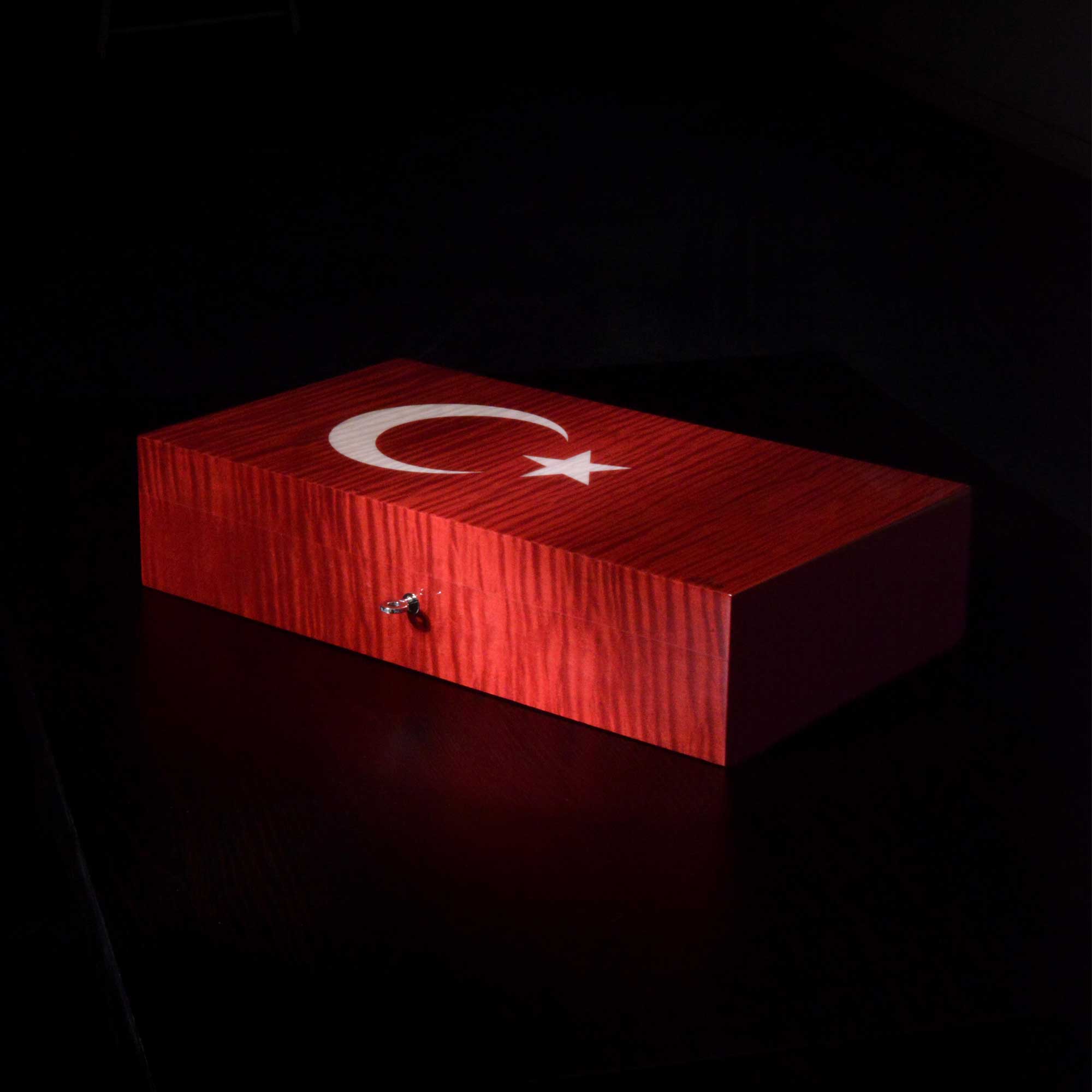"Turkish" Flag – Humidor 110 Cigars
