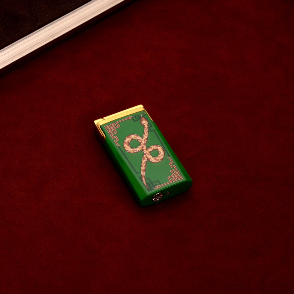 "J15" - Briquet cigare en laque "Serpent"