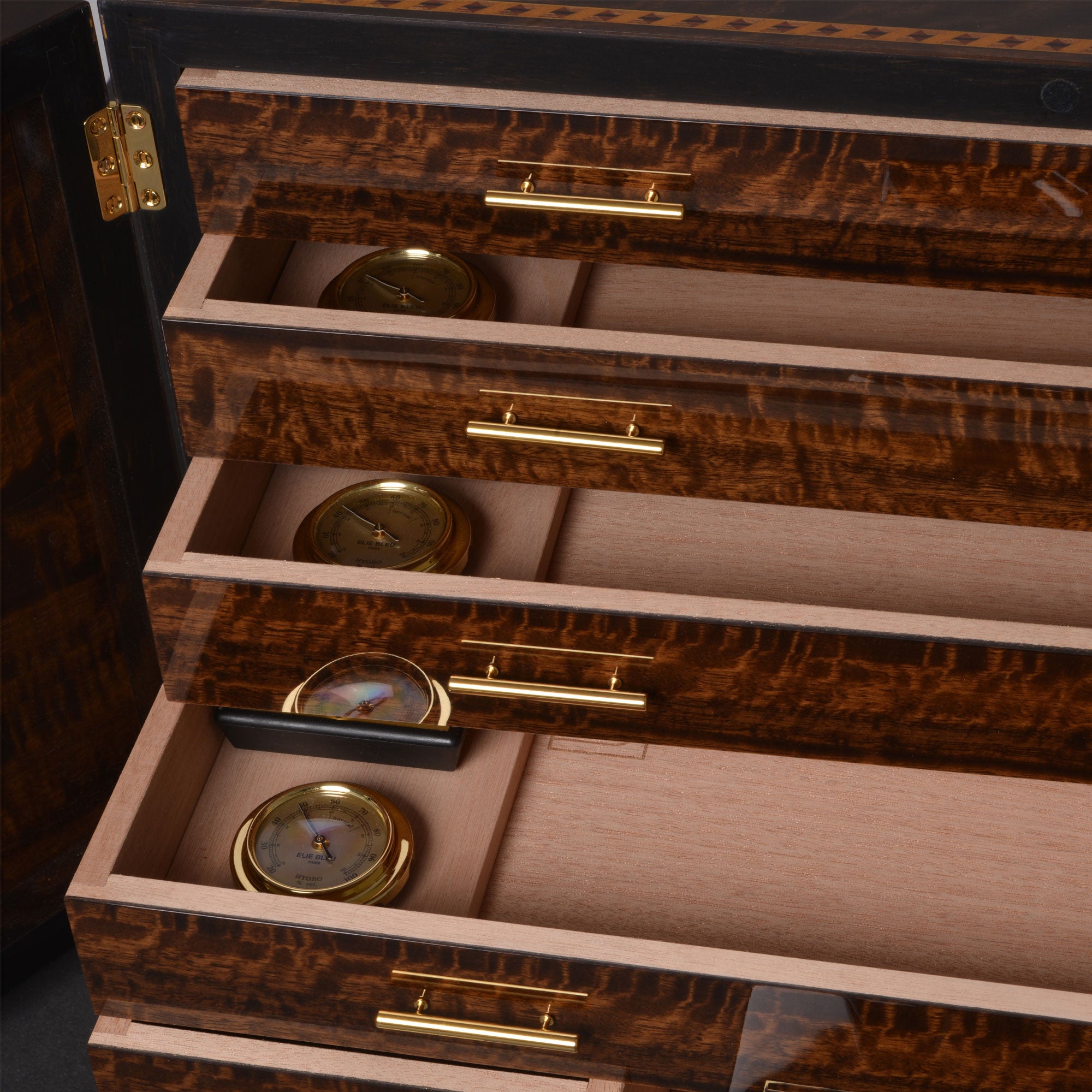 "45th anniversary Elie Bleu" - Cabinet 350 cigars