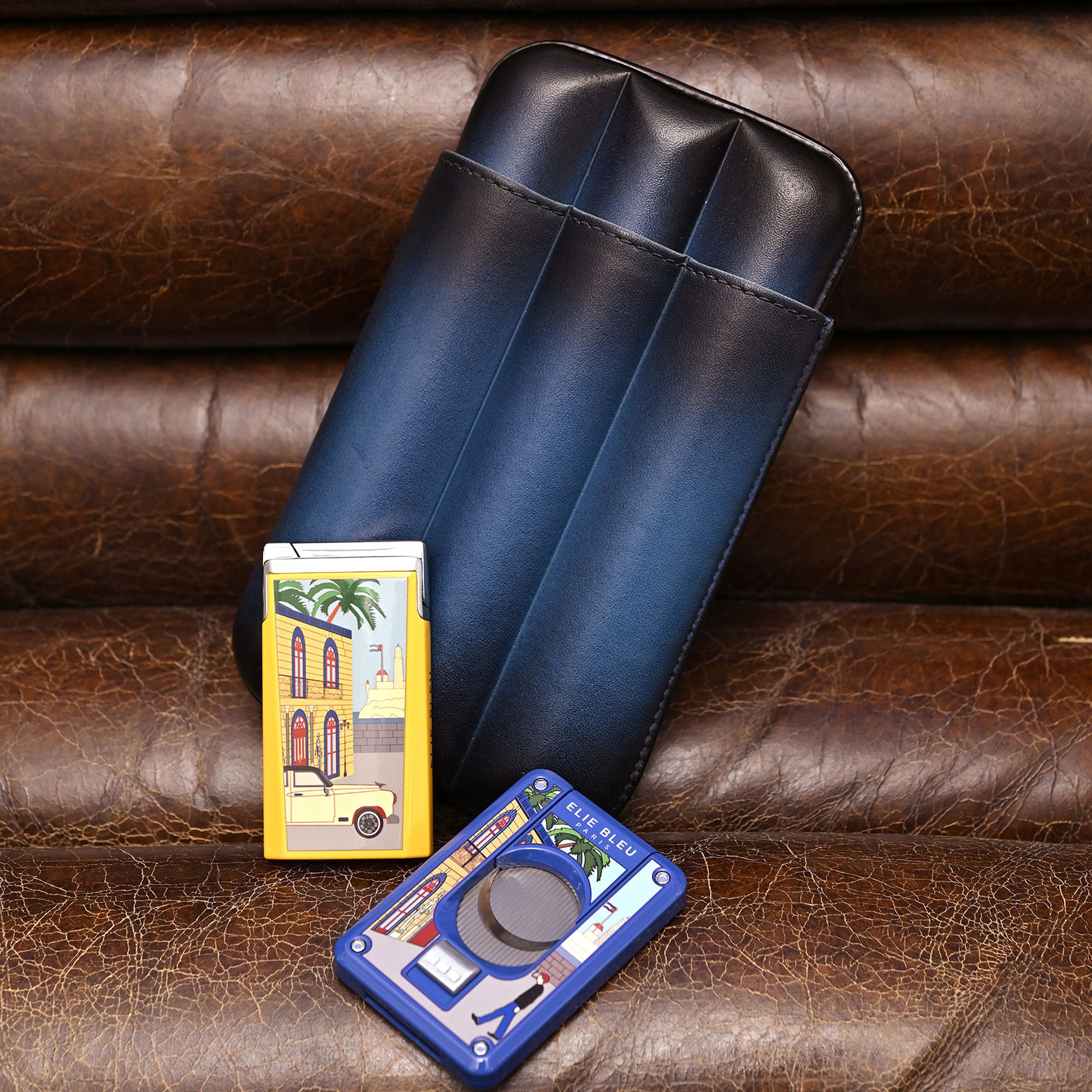 étui cigare cuir patiné 3 cigares avec coupe cigare et briquet de poche