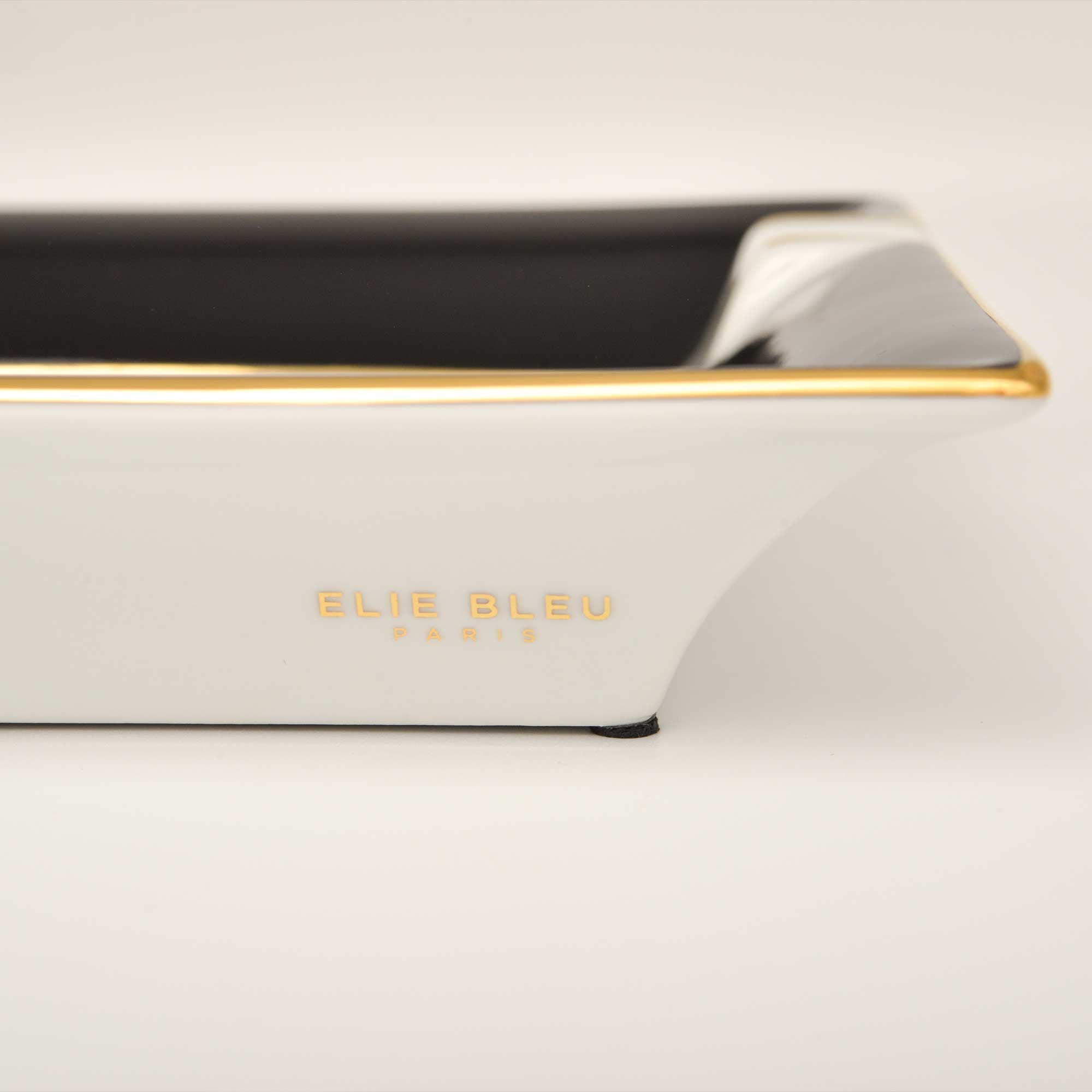 Cendrier en Porcelaine - "Cheval de Feu"