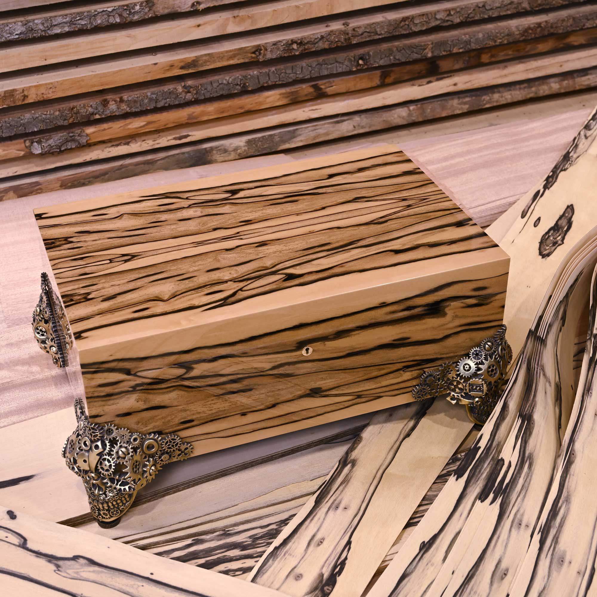 "Think" - Royal Ebony - White Bronze - 500 cigars