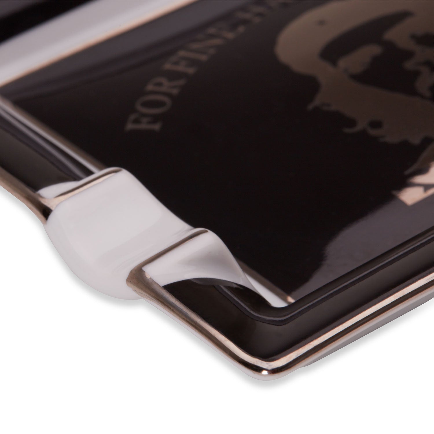 Luxury porcelain cigar ashtray
