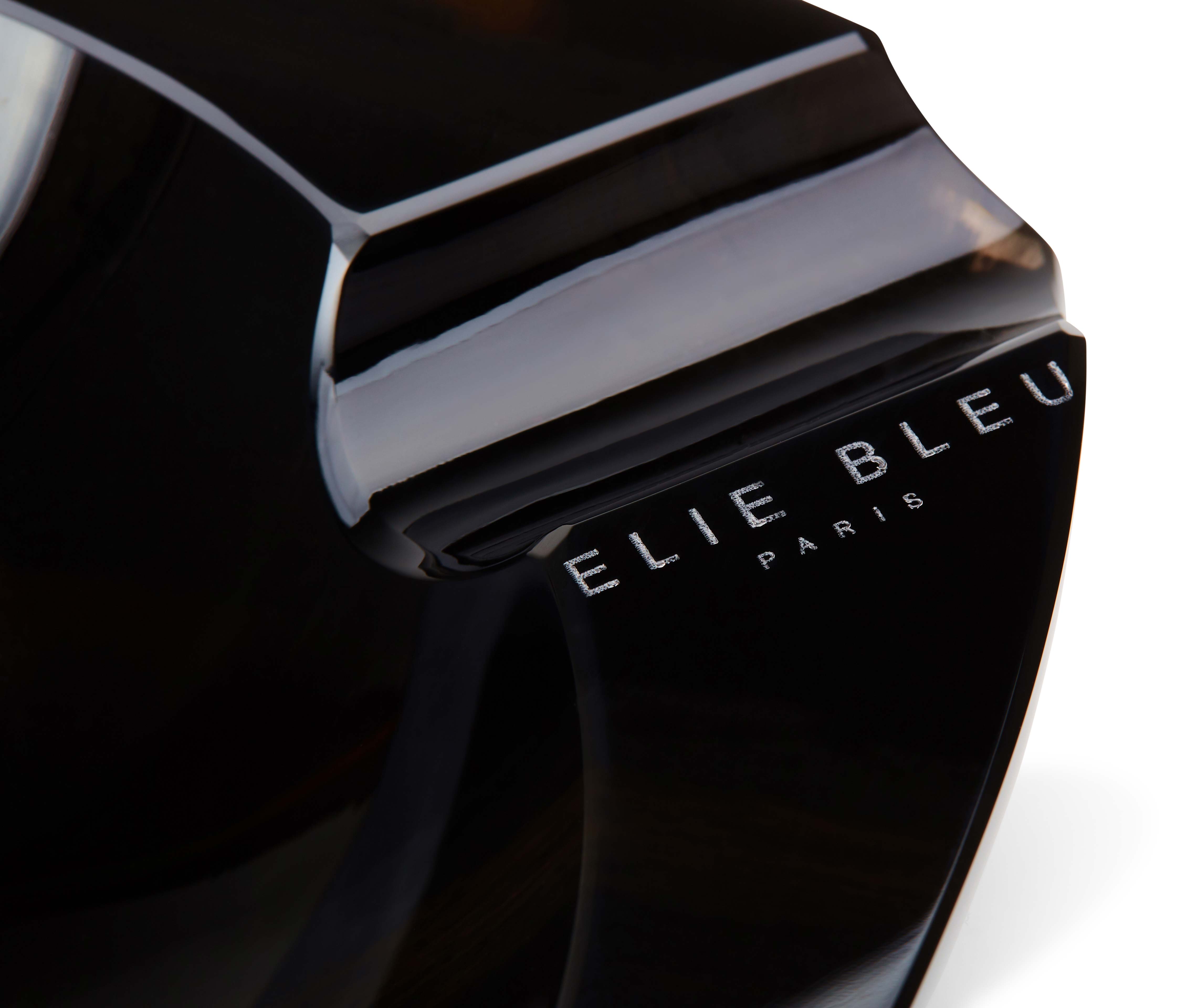 Obsidian ashtray for 3 cigars
